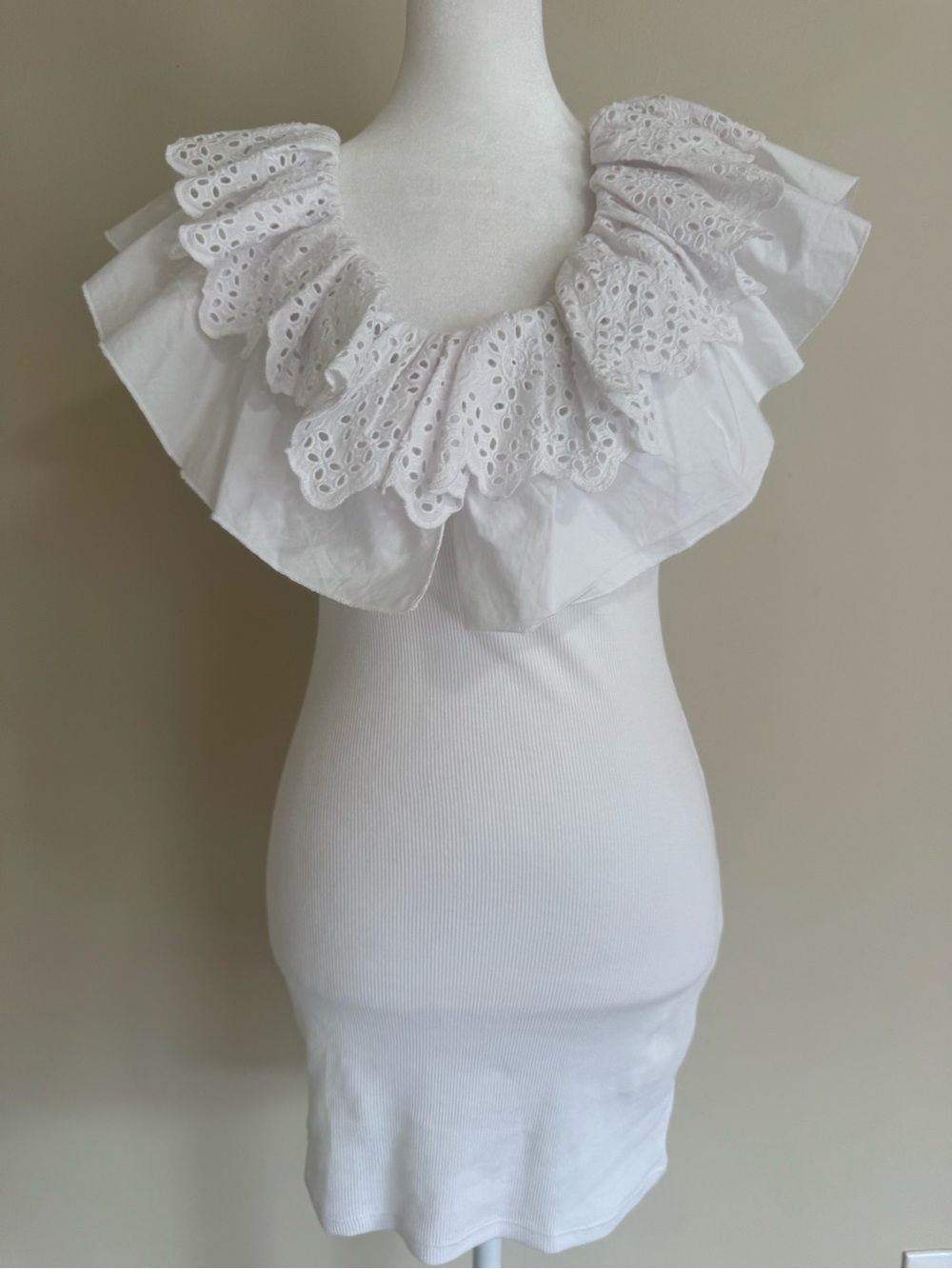 Zara White Off Shoulder Eyelet Ruffle Ribbed Mini Dress - Picture 3 of 7